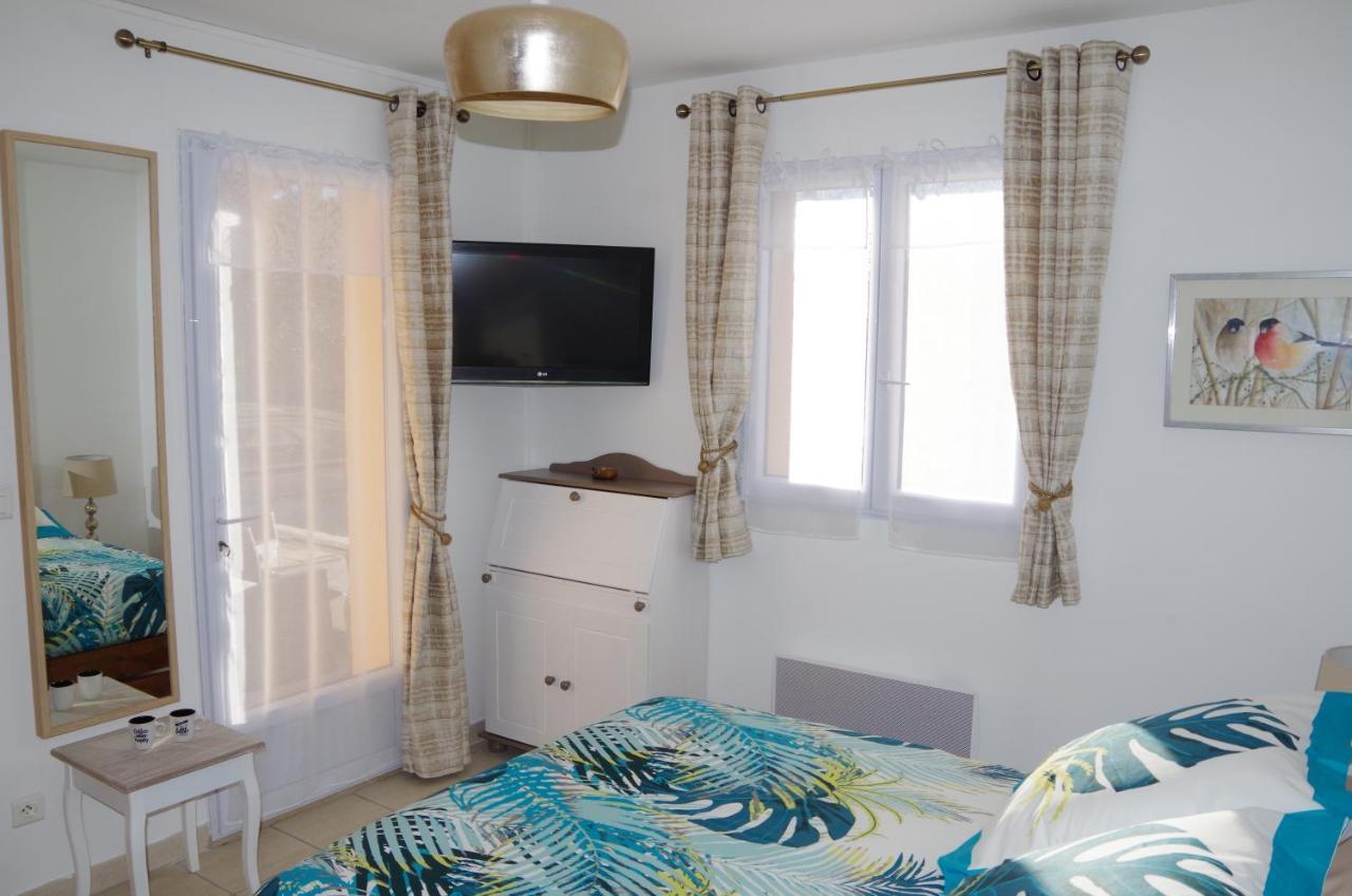 Bed and Breakfast Lou Pebre D'Ai Régusse Zewnętrze zdjęcie