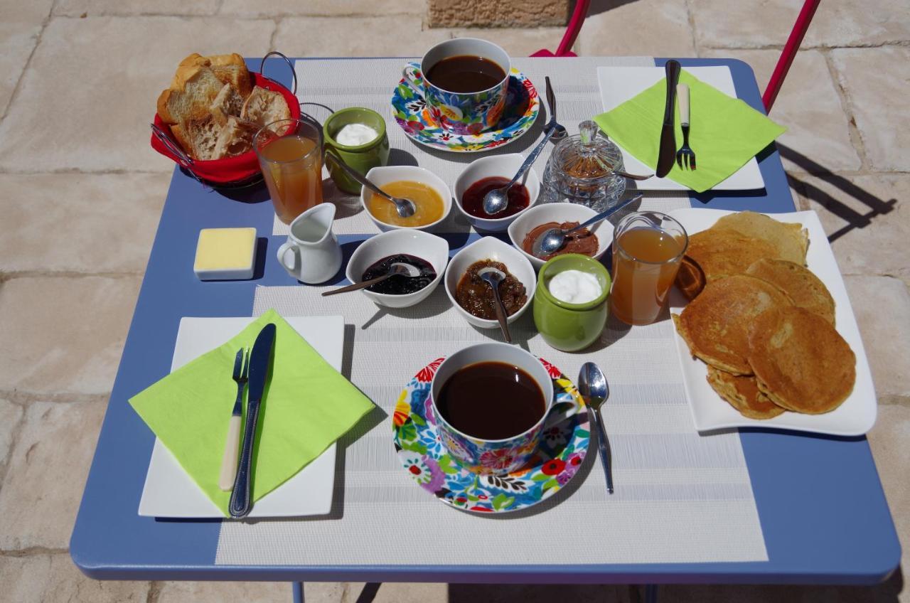Bed and Breakfast Lou Pebre D'Ai Régusse Zewnętrze zdjęcie